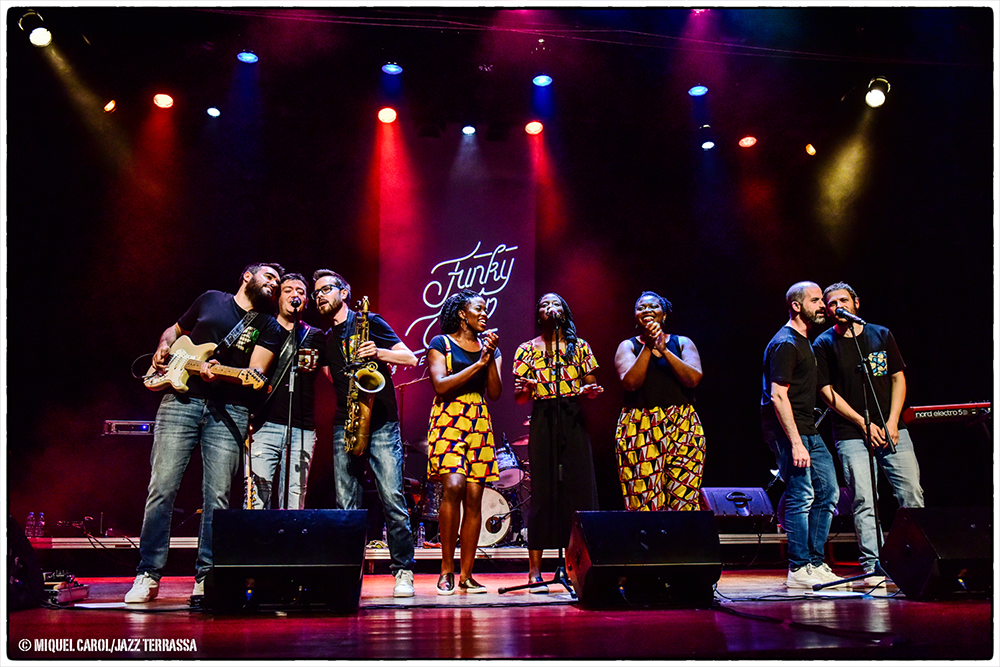 Funkystep & The Sey Sisters