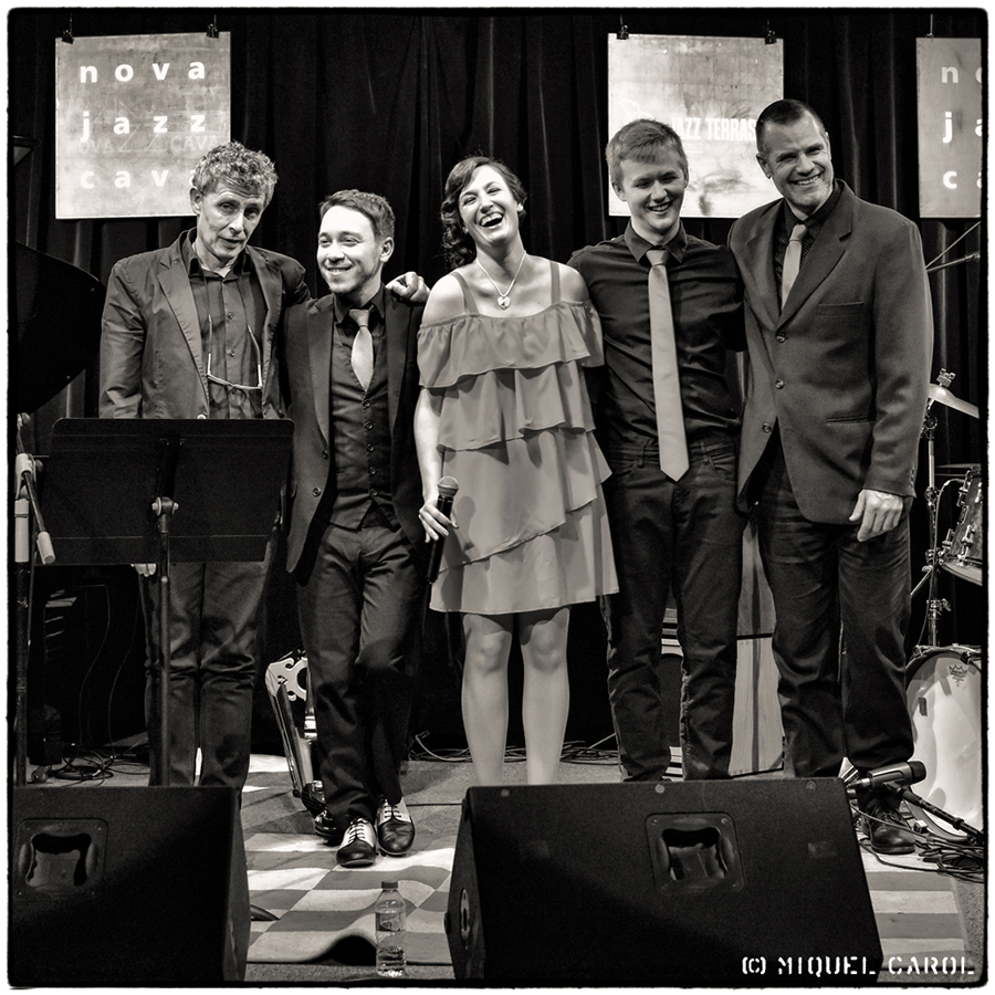 Zazu "Swinging Love"