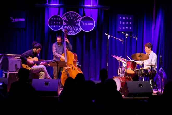 Edu Ribeiro Trio