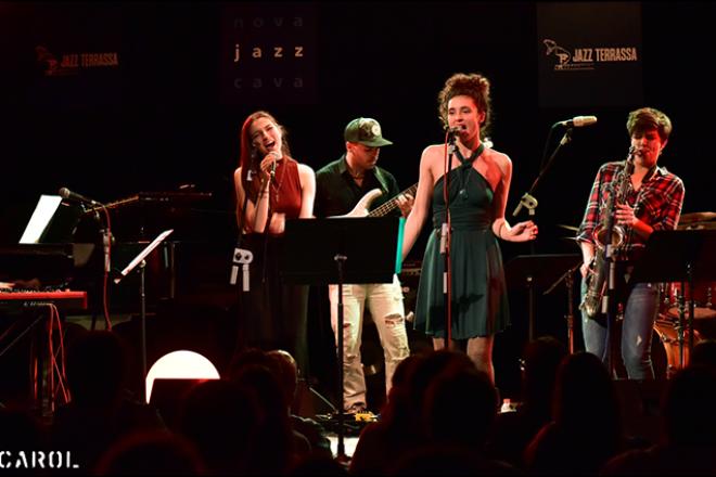 Elsa Hackett Groove