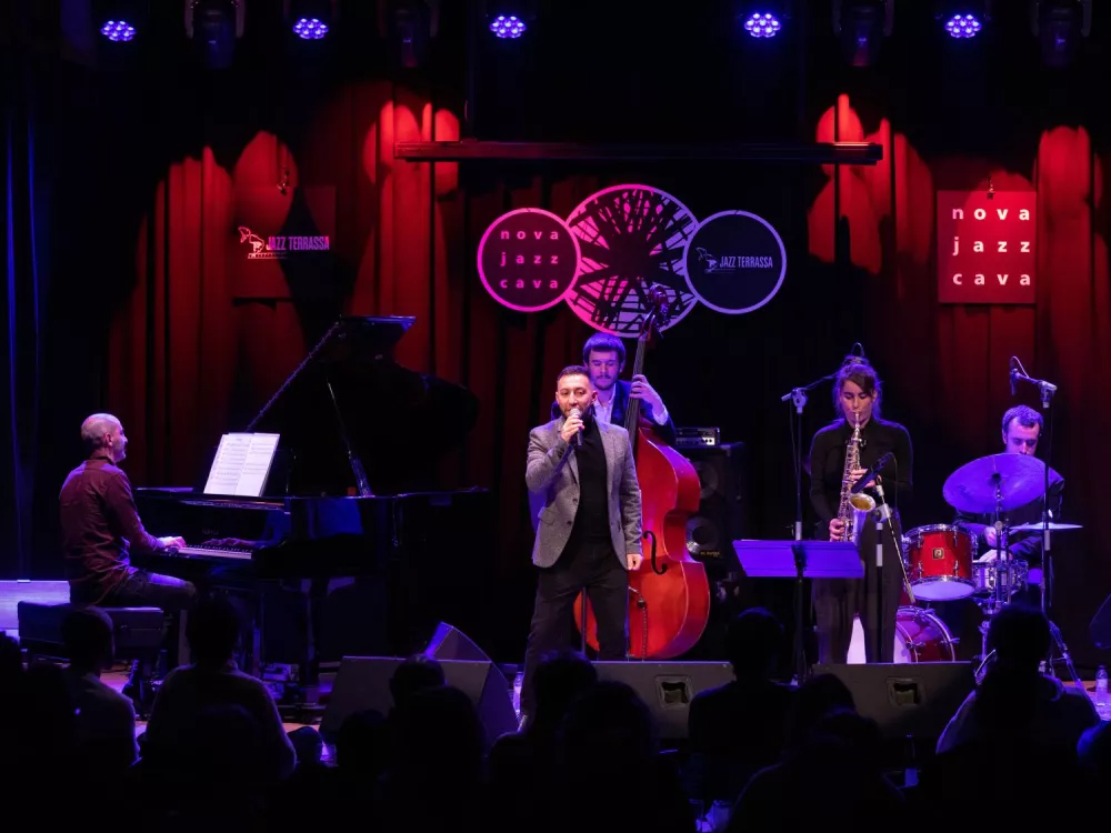 Anthus Love Tribute To Nat King Cole