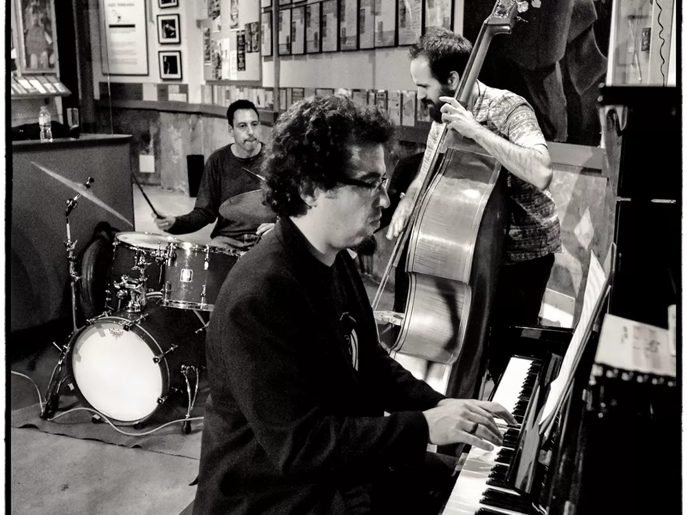 Sergi Sirvent Smooth Trio