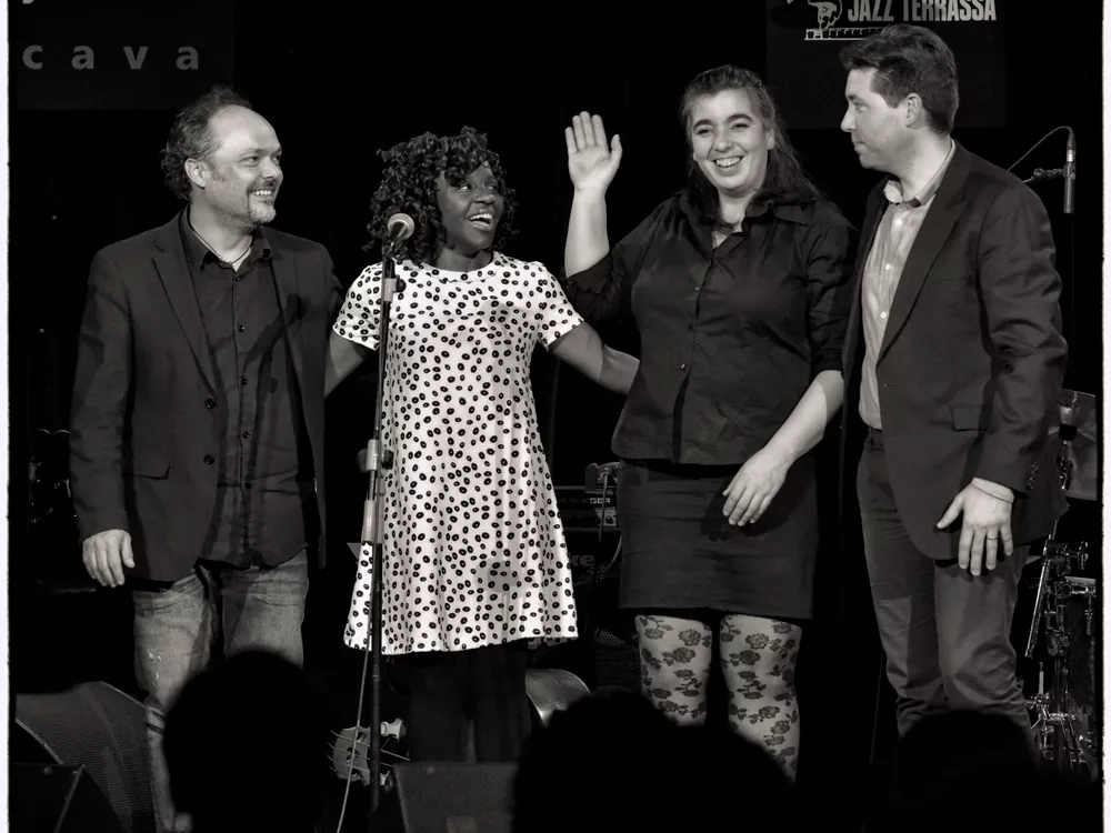 Angue & Her Hot Jazz Quartet