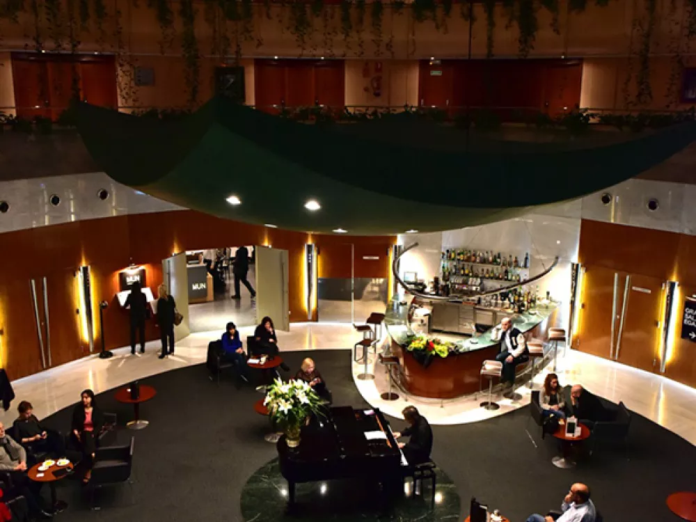 Piano Bar amb Enric Carreras