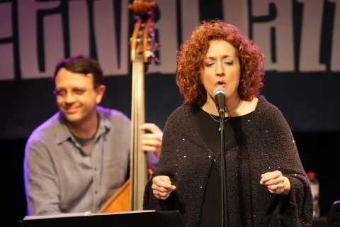 Gemma Plans, Mario Rossy