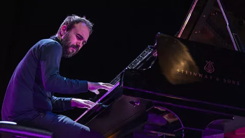 Moisés P. Sánchez