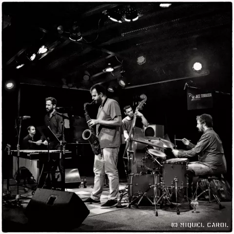 Javier Navas Quartet Feat. Enrique Oliver