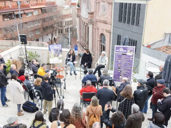44 FJT Presentació