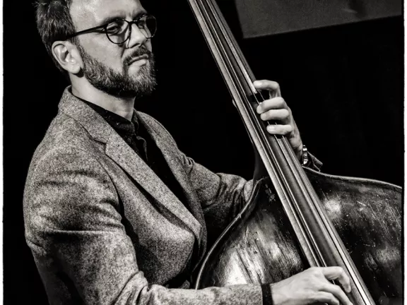 Tom Warburton