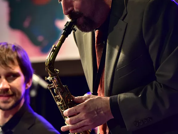 Bob Sands