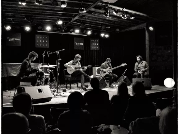 Pau Figueres Trio + Gianni Gagliardi